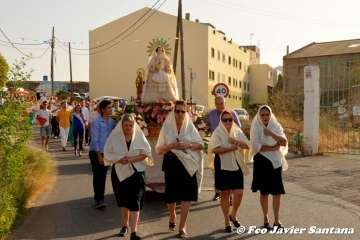 El Caracol despide sus fiestas con procesión y espectáculo musical (Foto Francisco Javier Santana)